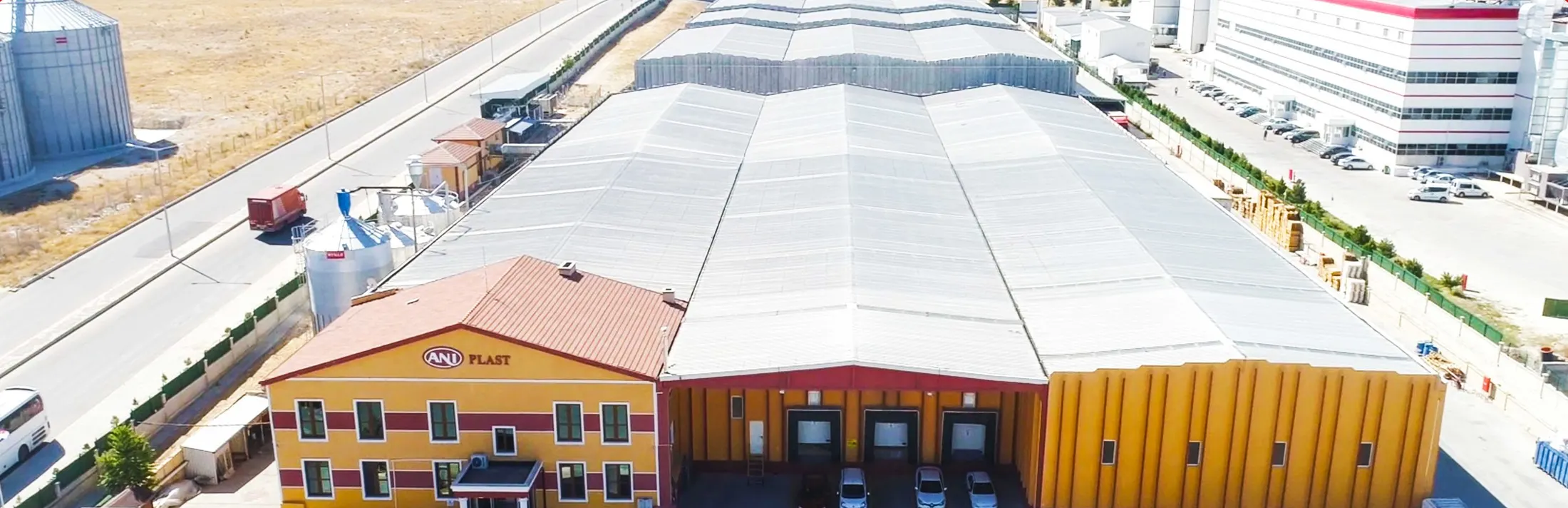 Anı Plast fabrikasının havadan görünümü